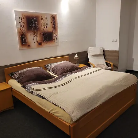 In Historic Centre Of アパート