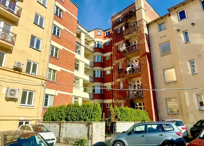 In Historic Centre Of アパート